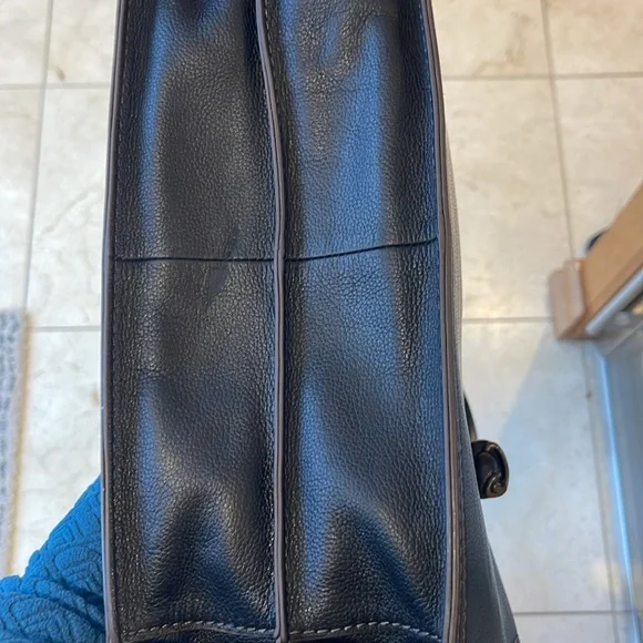 Fossil accordion style handbag - Picture 5 of 5